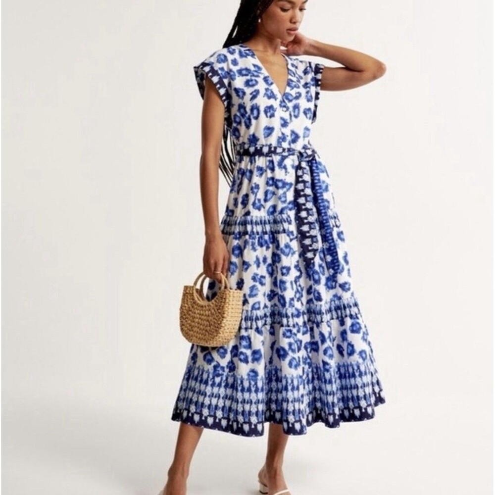 Abercrombie & Fitch Blue Print Tiered Maxi Dress Size Medium EUC